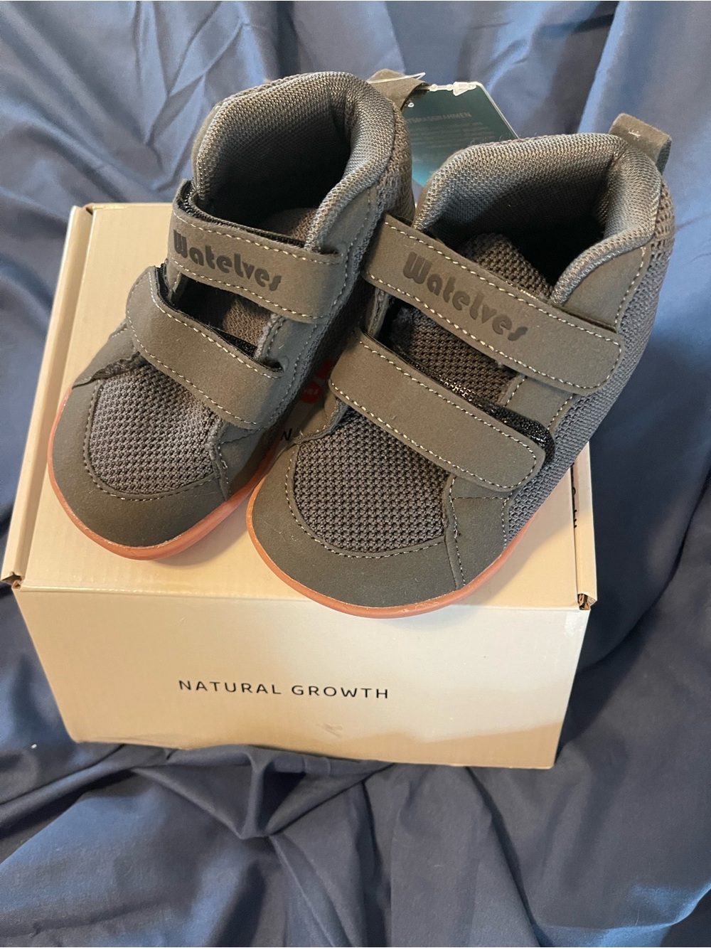 Watelves Barefoot Velcro Sneakers
